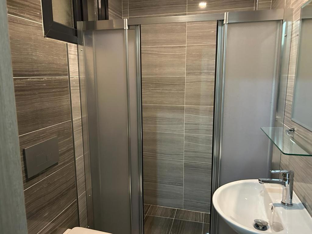 Vatan House Hotel Istanbul Bagian luar foto